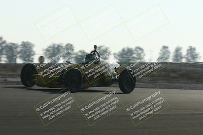 media/Feb-23-2025-CalClub SCCA (Sun) [[bfce4a12aa]]/Group 2/Qual Turn 3/